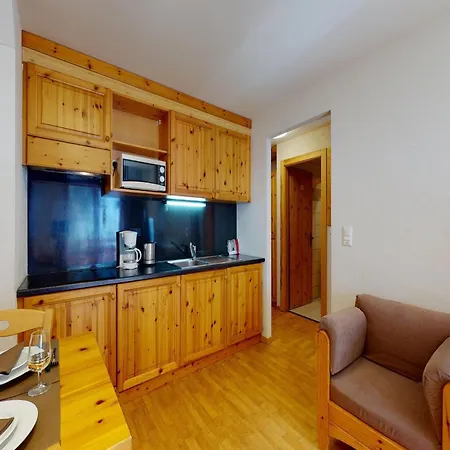 On Floor Four With Balcony * Nendaz