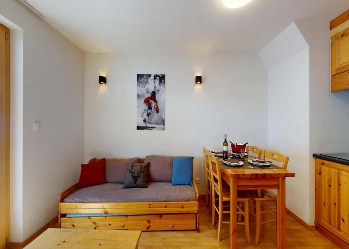 On Floor Four With Balcony Apartamento