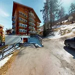 On Floor Four With Balcony * Нанда
